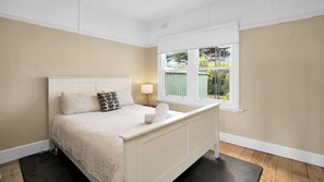 3 Schlafzimmer, Bügeleisen/Bügelbrett, Reisekinderbett, Internetzugang