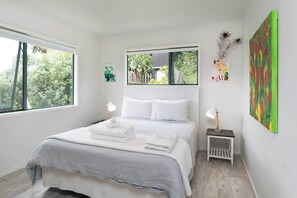 3 bedrooms, iron/ironing board, WiFi