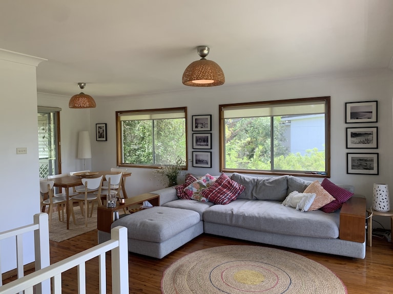 The Broulee Beach House - Across The Road From The Beach - Tomakin