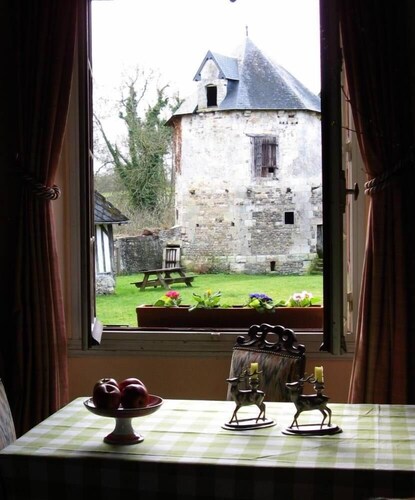 Fauguernon: Country Cottage / Gite - Fauguernon