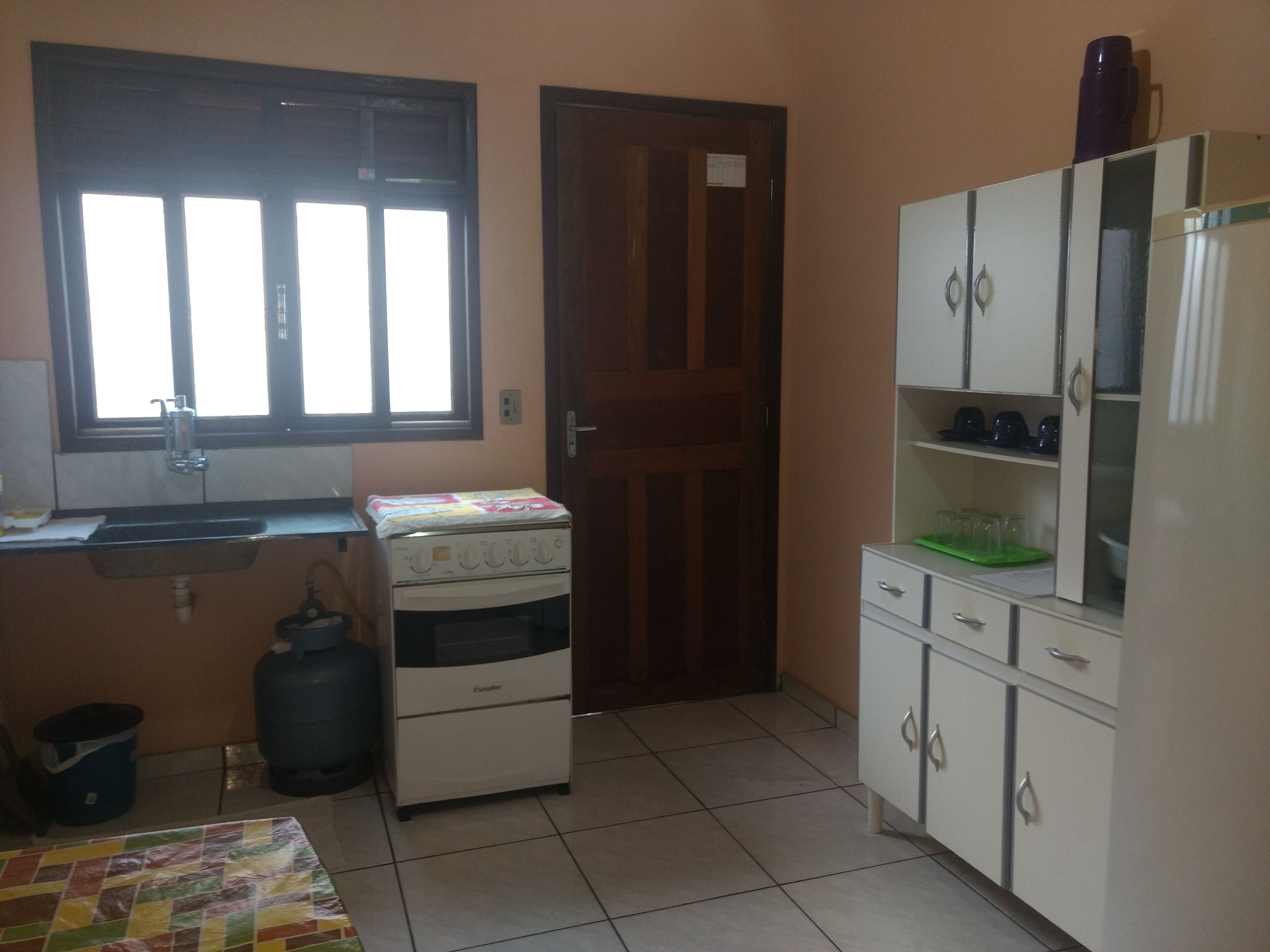 RENT APARTMENT KITINETE-2 (KITNET) WITH GARAGE BEACH MORRO-GUARAPARI