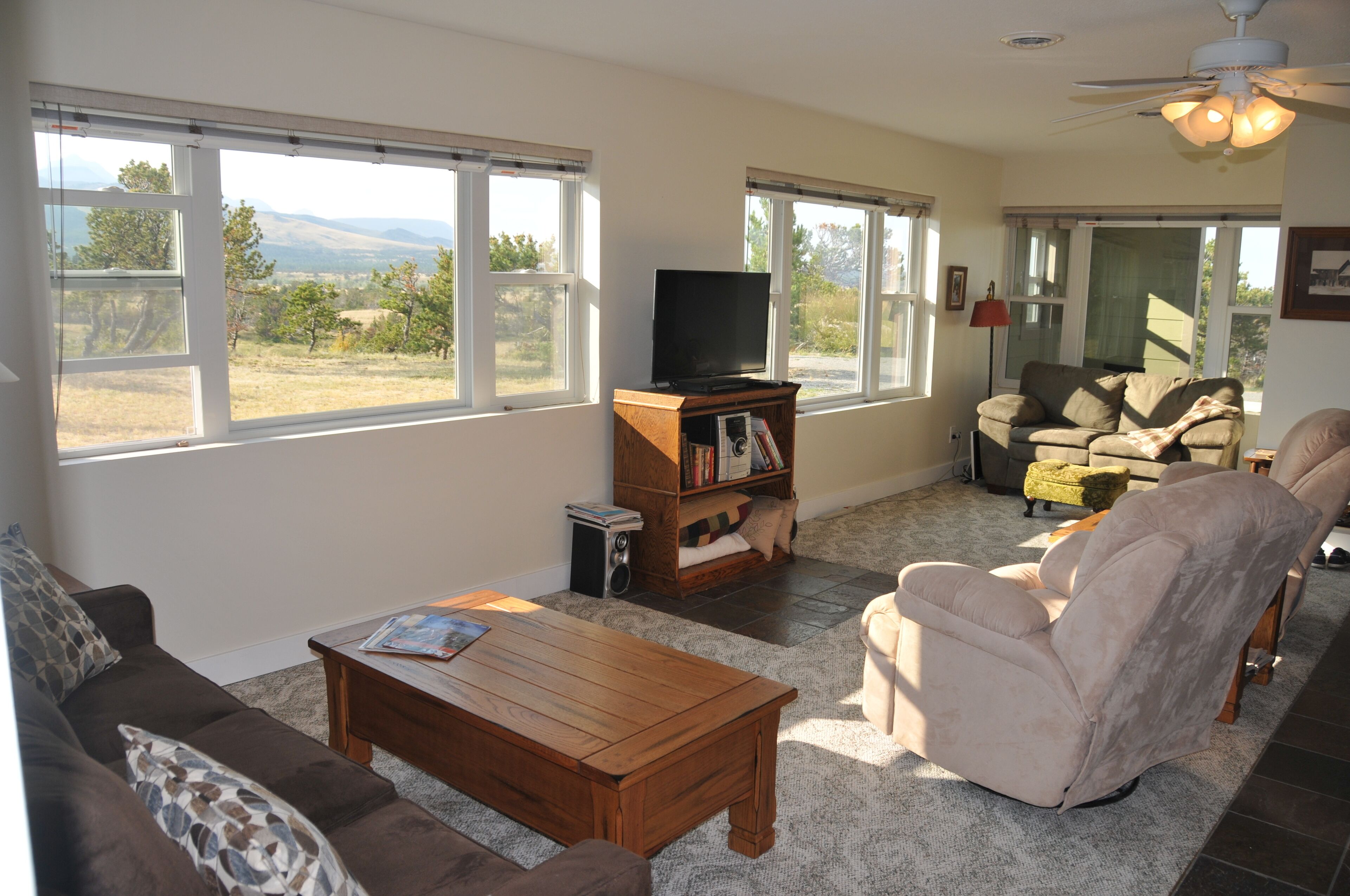 Rocky Mountain Front Retreat - comfortable adventure - Harmony in Paradise