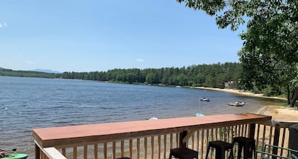 Kauniit näkymät @ 4-Season Lake House, 4 mh, 2 BA, 100 "Yksityinen Sandy Beach