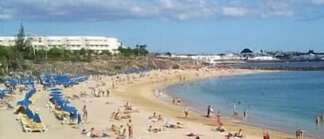 Vlak bij het strand