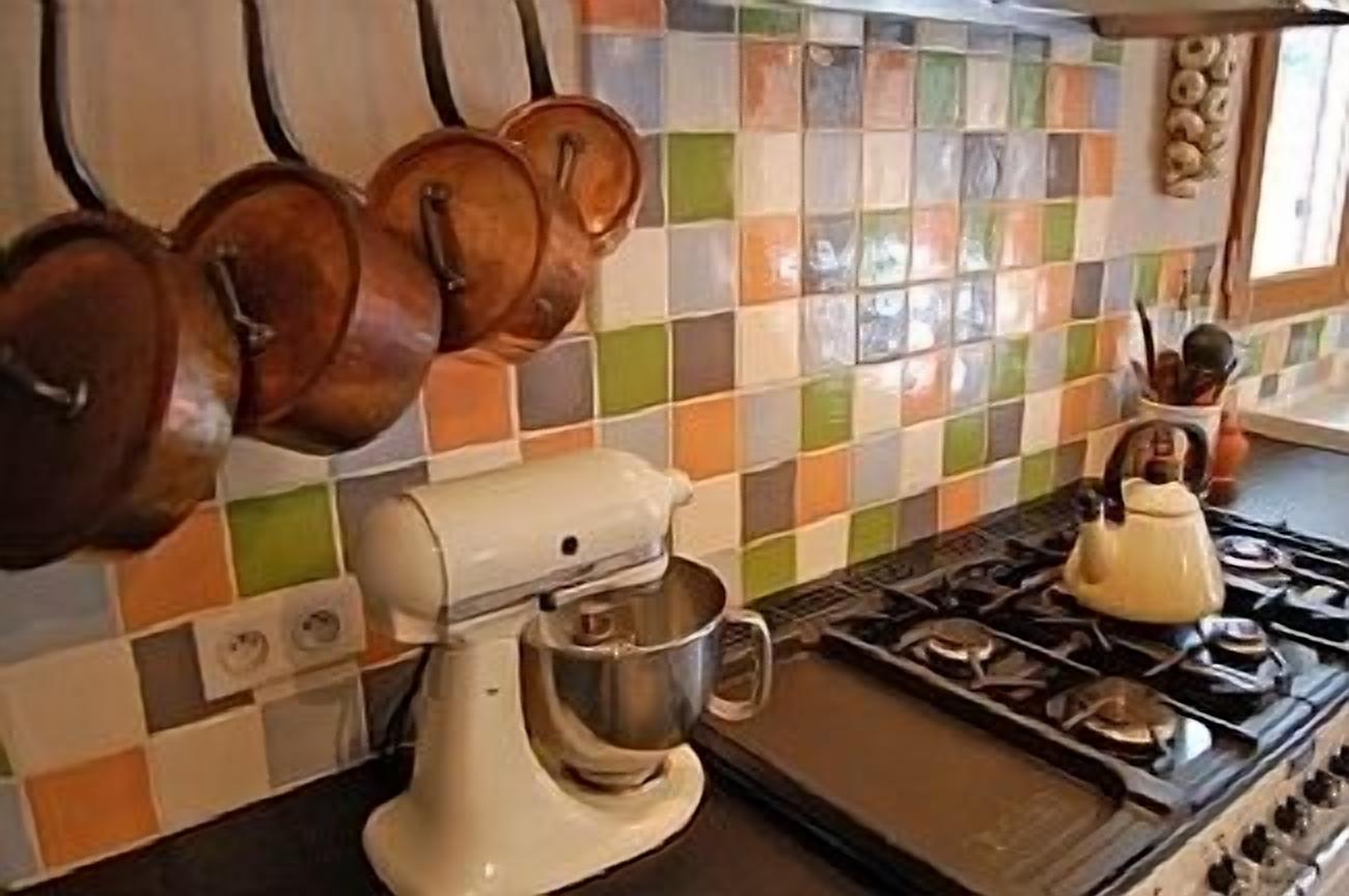 Countryside Provencal House with Beautiful Views across the Valley of the Wolf