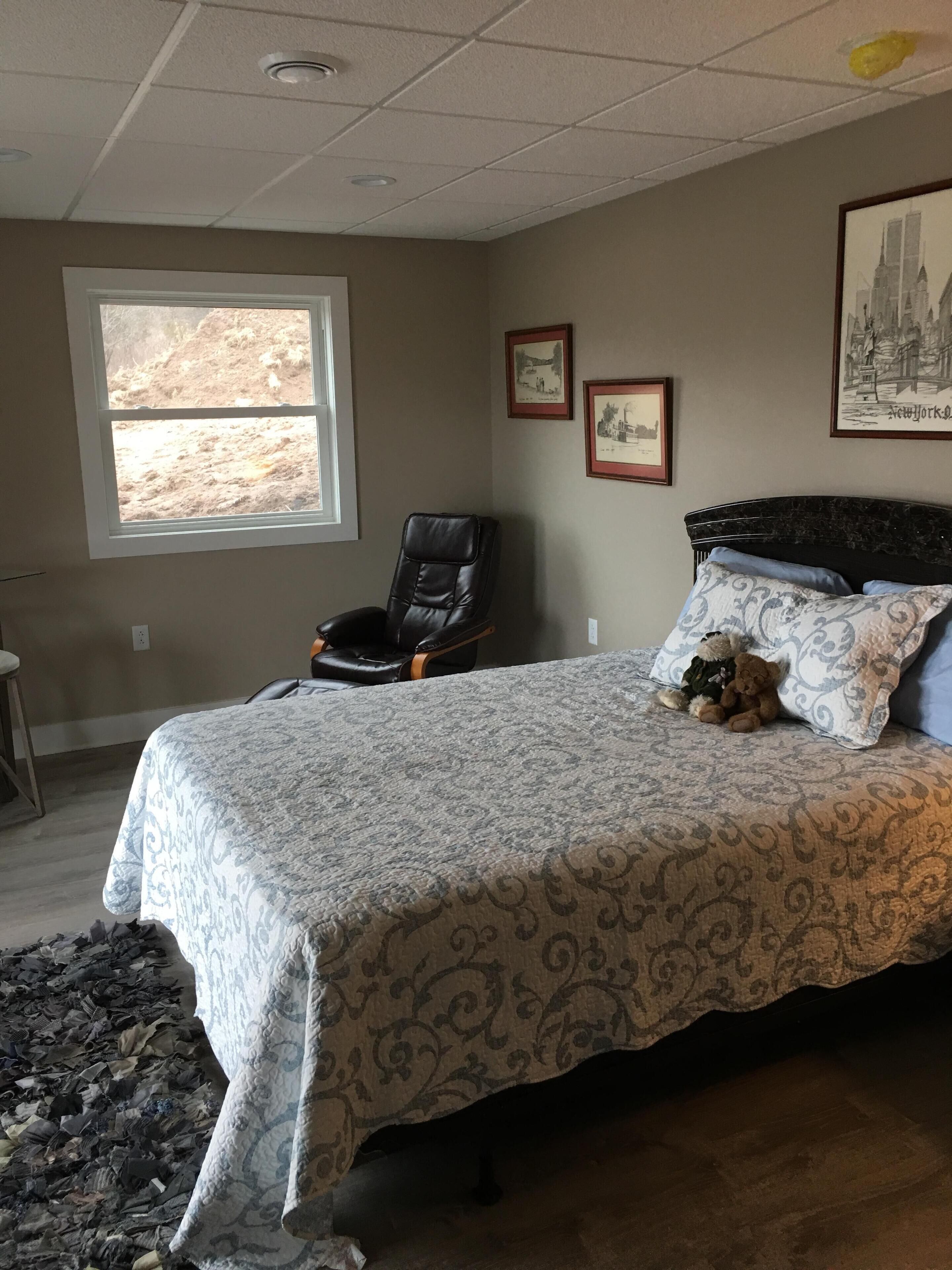 Overlook at Splitrock-your home away from home!