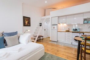 Interior - Sta Clara house Vintage Flat @Graça. WIFI (Lisboa)