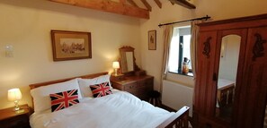 1 bedroom, iron/ironing board, travel cot, free WiFi