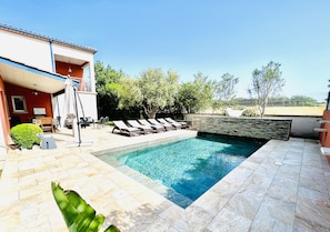 Indoor pool, outdoor pool