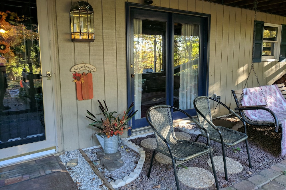 Cozy Country Private Apartment