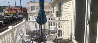 Wildwood Townhome with Key West Flair 1600 sq ft