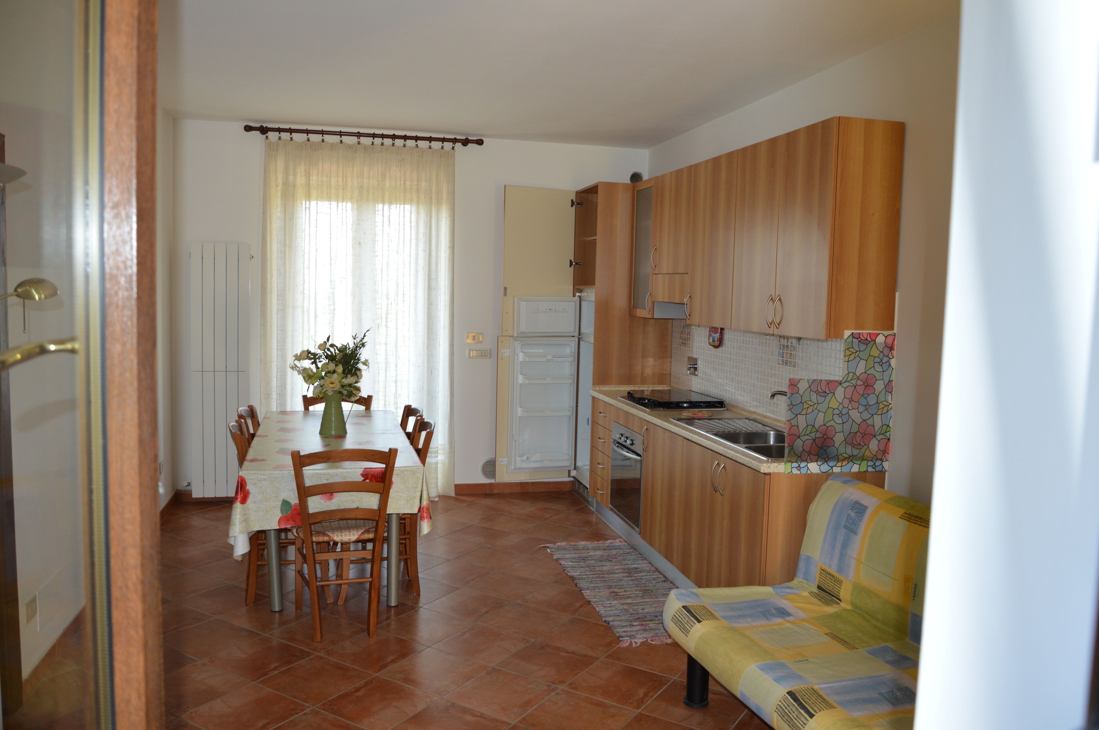 2 independent apartments with swimming pool - near Assisi Capacity 11 guests 