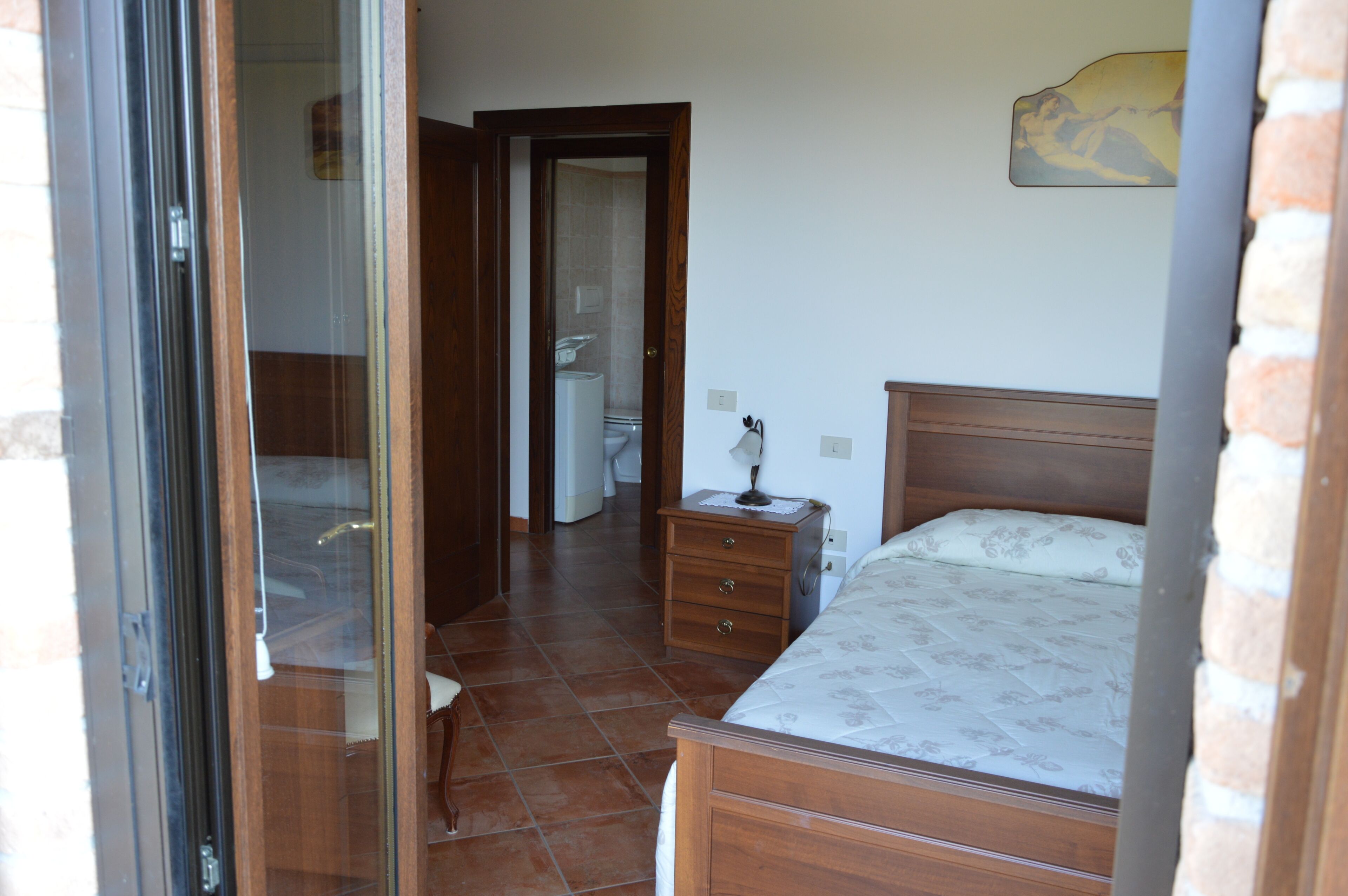 2 independent apartments with swimming pool - near Assisi Capacity 11 guests 
