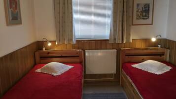 2 Schlafzimmer, Bügeleisen/Bügelbrett, kostenloses WLAN, Bettwäsche