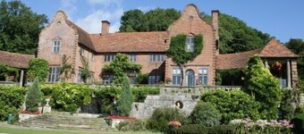 Luxury detached 'Kuschels Cottage' - set in countryside location with great view