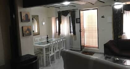 TRADITIONAL SPANISH TOWN HOUSE INLAND SAX ALICANTE. SLEEPS 6 BED WIFI
