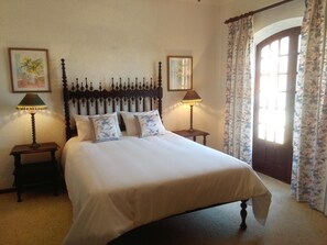 3 Schlafzimmer, Bügeleisen/Bügelbrett, WLAN, Bettwäsche