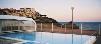 In Cabo de Palos, nice and kept apartment with beautiful sea views.