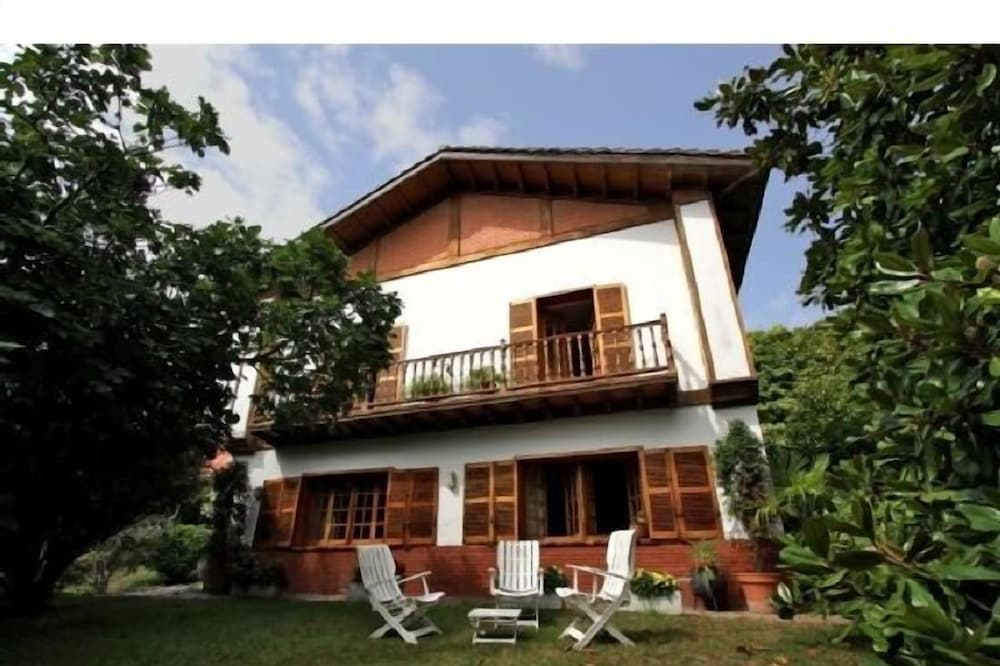 Self catering El Berdial for 12 people