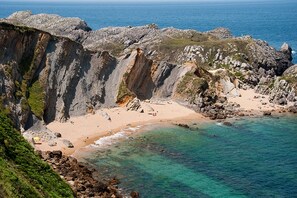 Beach nearby - APARTMENT FOR 4 PEOPLE IN LIENCRES (Liencres)