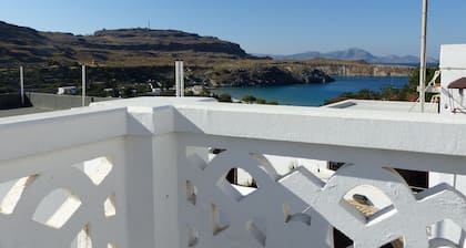 Central Lindos village house.20% OFF IN JUNE ON BOOKINGS OF 7+ DAYS. CONTACT ME!