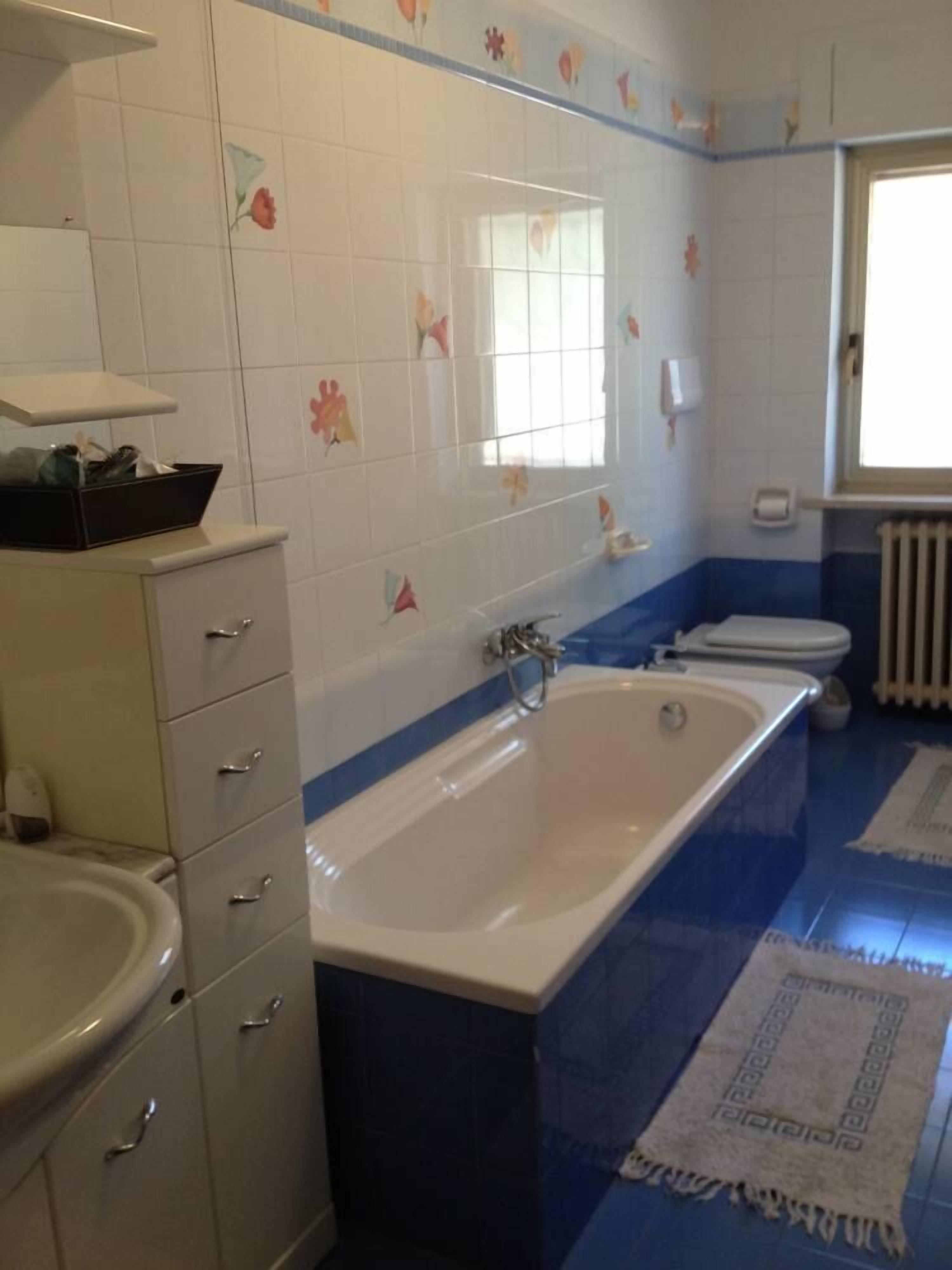 In villa, comfortable apartment with garden