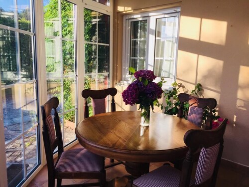 Comfortable Villa with large Pool, huge Garden (golf) and short trip to beaches*