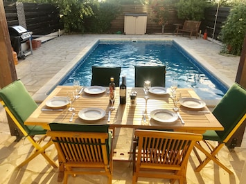 Dinner at sunset - table extends to accommodate 12 people of needed