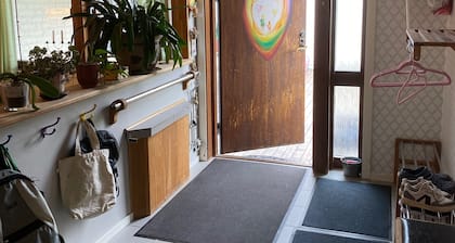 Komfortables Haus in einer ruhigen Straße im ältesten Teil von Umeå. Voll ausgestattet