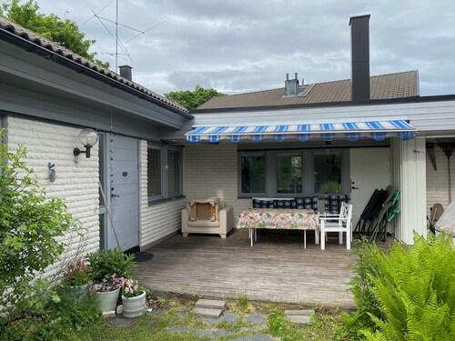 Komfortables Haus in einer ruhigen Straße im ältesten Teil von Umeå. Voll ausgestattet