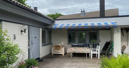 Komfortables Haus in einer ruhigen Straße im ältesten Teil von Umeå. Voll ausgestattet