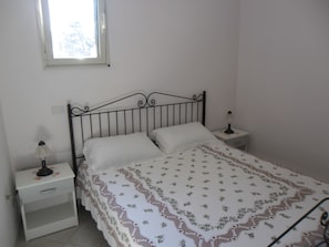 2 Schlafzimmer, Bügeleisen/Bügelbrett, Bettwäsche