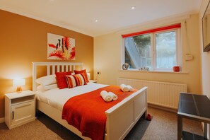 2 soverom, strykejern/-brett, reiseseng for barn og wi-fi