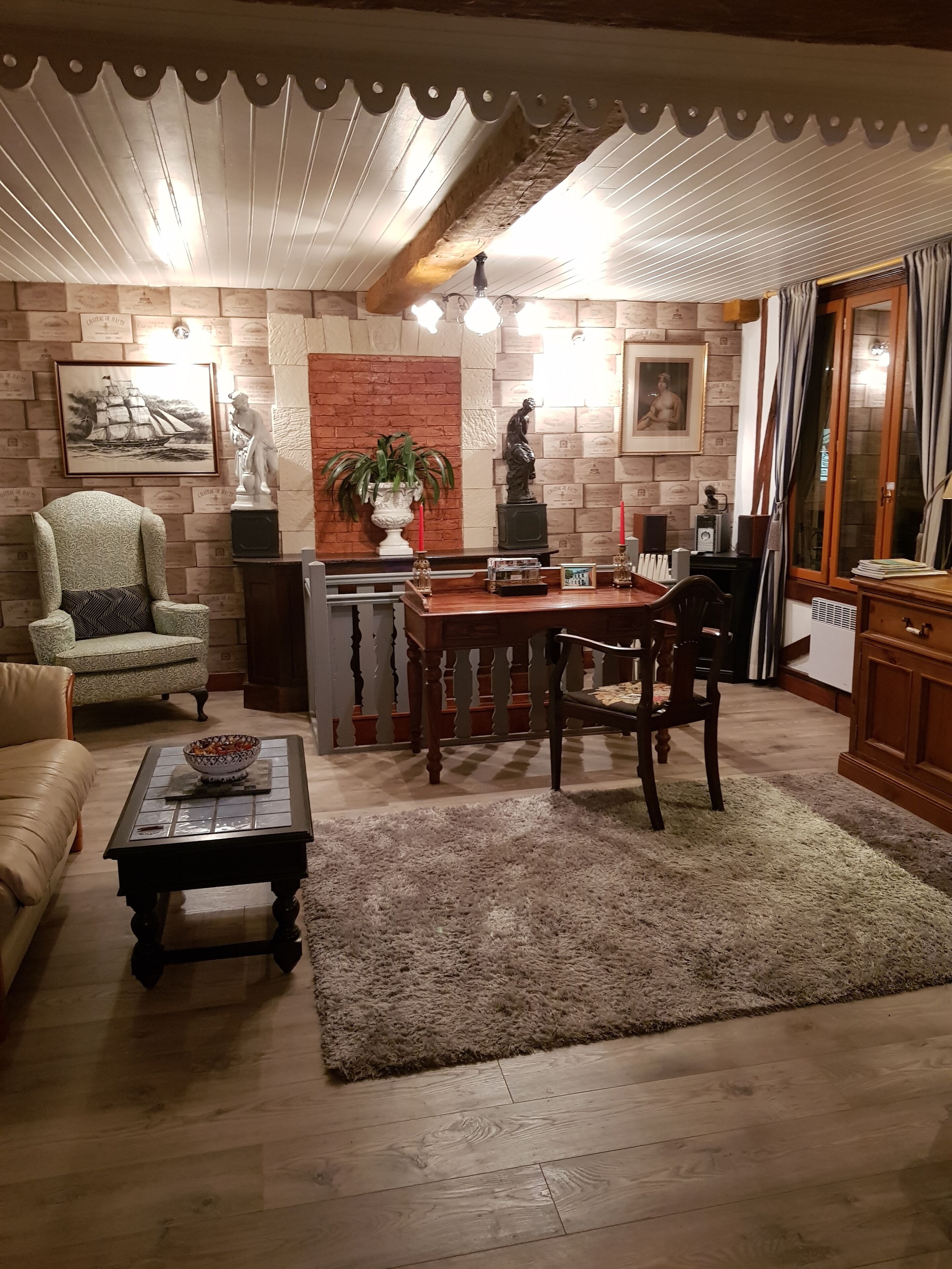 LA VALERIANNE(wi-fi)sleeps 2-12