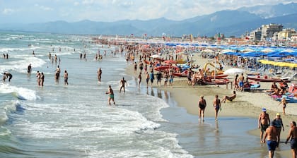 Tuscany | Camping by the Sea | Mobile home | Chalet | Italy