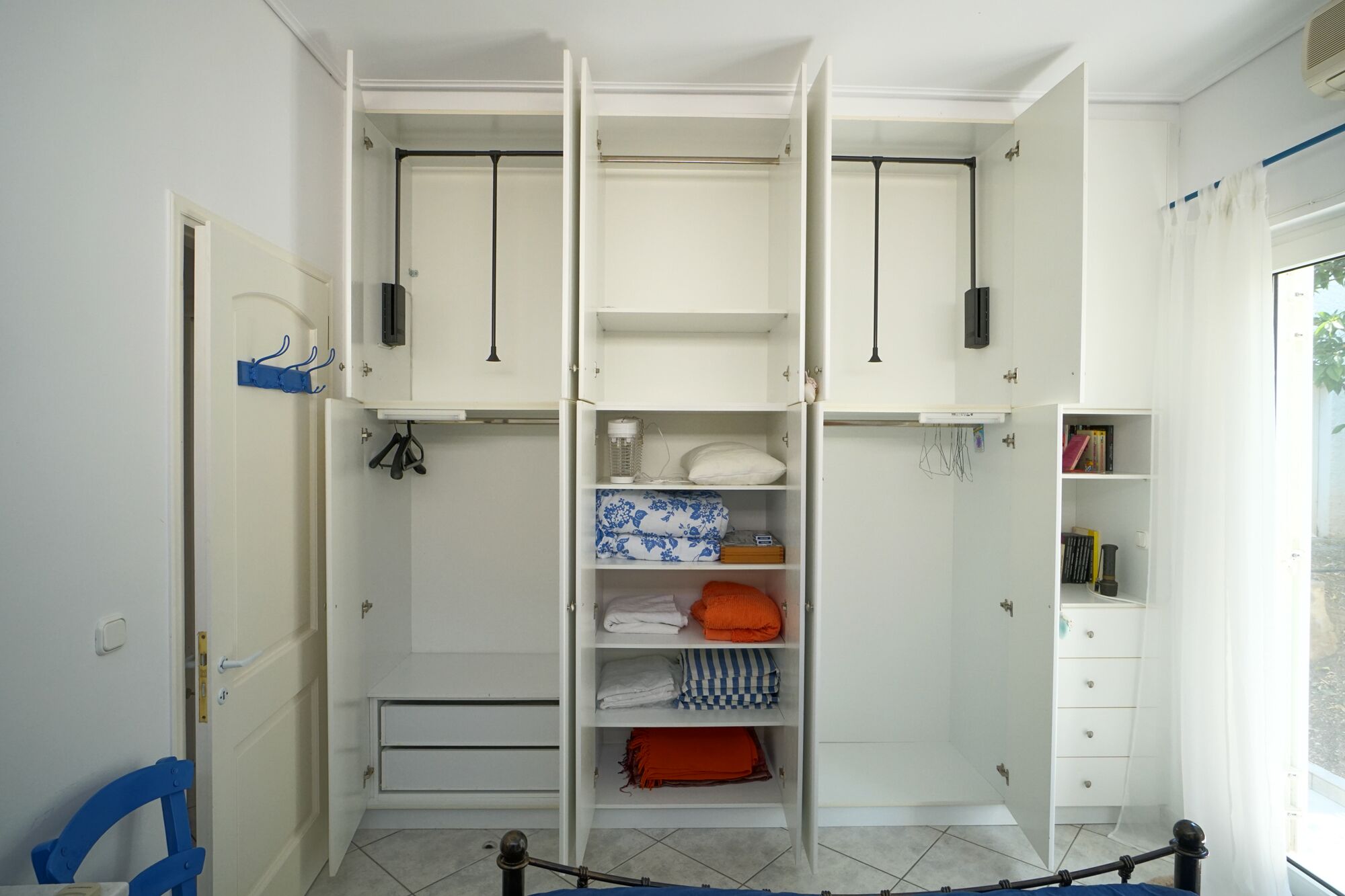 Fully equipped, family house near the sea for rent