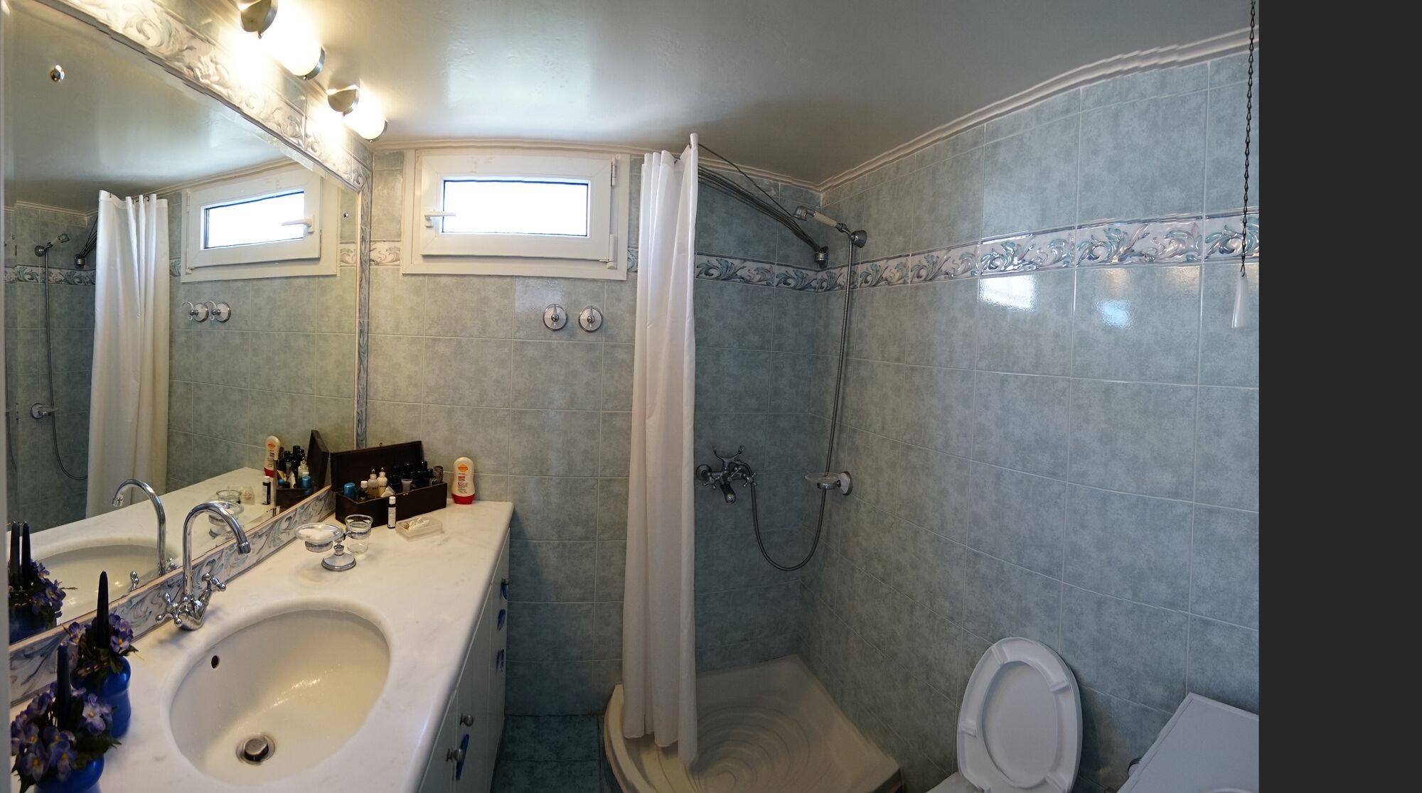 Fully equipped, family house near the sea for rent