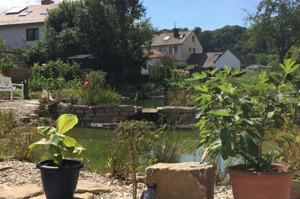 Comfortably furnished apartment in a rural quiet location in Lenglern with great