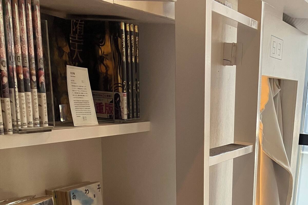 خزنة داخل الغرفة وواي فاي مجانًا وملاءات أسرّة