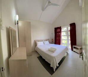 4 bedrooms, in-room safe, iron/ironing board, free WiFi