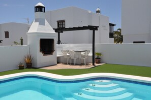 Opvarmet pool
