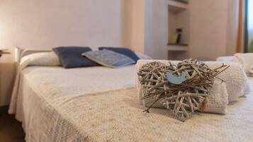 4 makuuhuonetta, silitysrauta/-lauta, vauvan matkasänky, ilmainen Wi-Fi