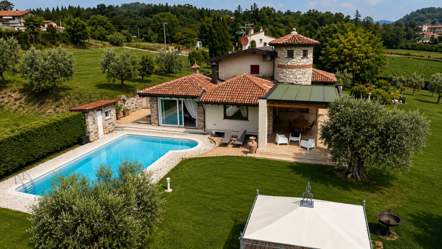 Piscine extérieure