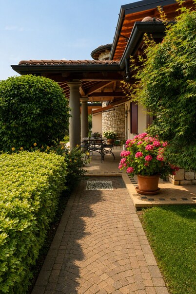 Villa Cristina with Swimming Pool - Lake Iseo Franciacorta-Families-Golf-Lake
