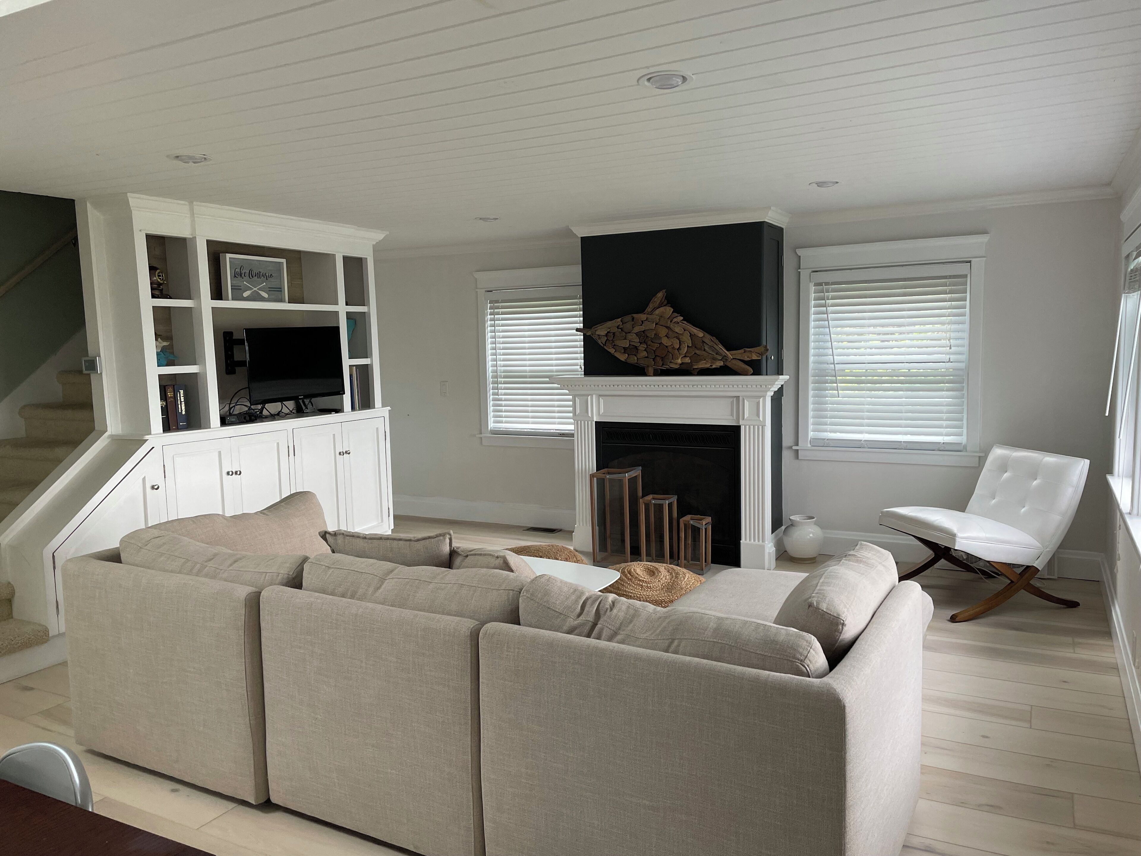 Beautiful Lakefront Home