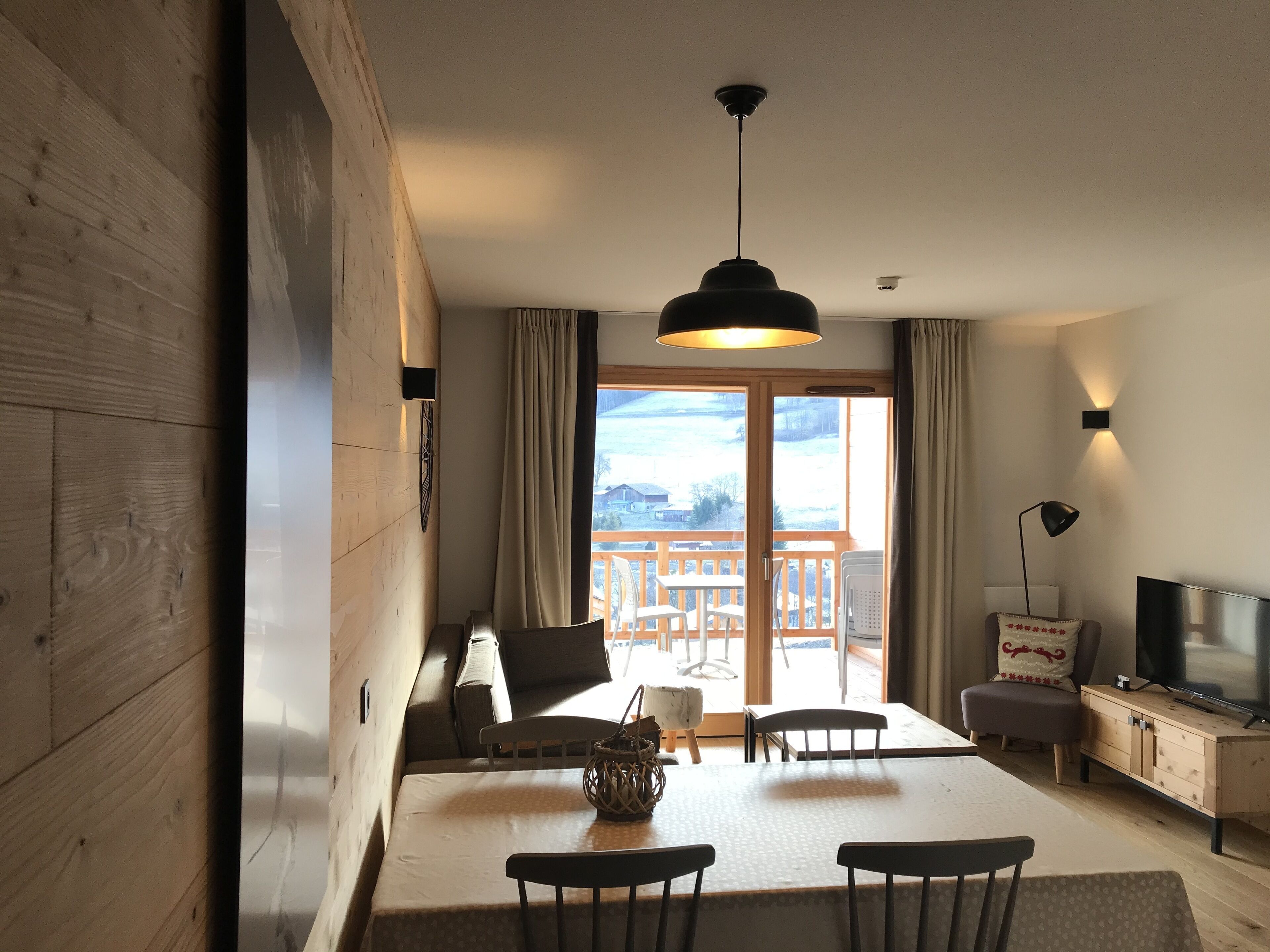 Luxury 2 Bedroom Apartment with a view of Mont Blanc