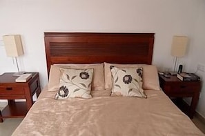 3 chambres, fer et planche Ă repasser, Wi-Fi, draps fournis