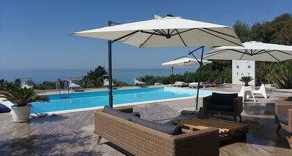 VILLA MALOUGA WITH SWIMMING POOL 100M FROM THE BEACH