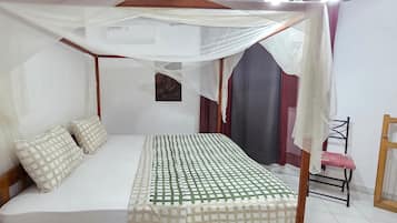 4 habitaciones y caja de seguridad en la habitación
