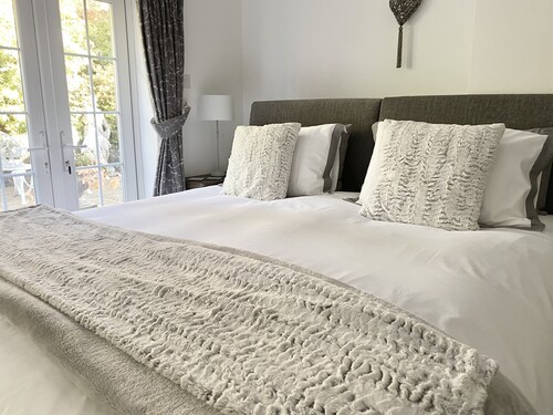 A luxury place to work, rest and explore Sussex and Kent.